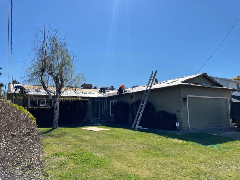Don’t Ignore These 5 Signs: Your Roof Might Need Repairs